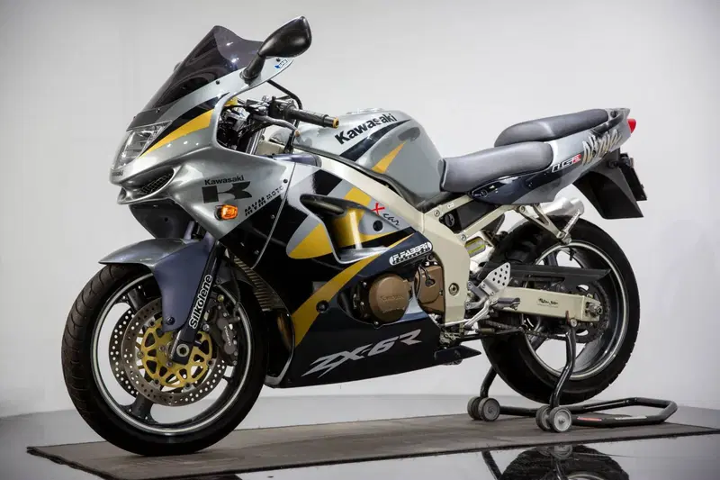 Kawasaki Ninja 600 ZX-6R (1998 - 99) (7)