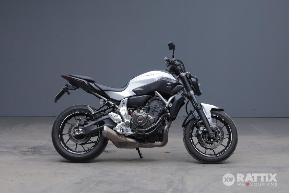 Yamaha MT-09 ABS (2013 - 15) (3)