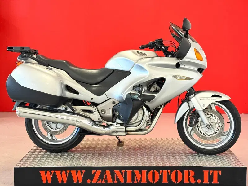Honda Deauville 650 (2002 - 05)