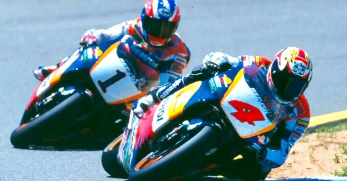 MotoGP 2025. Alex Criville se ne intende di compagni ingombranti (Mick Doohan) e ha detto: "In Ducati Marc Marquez ha gi&agrave; scalzato Pecco Bagnaia"