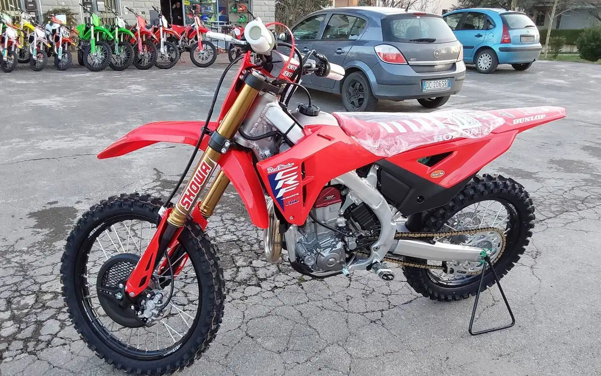 Honda CRF 450R WE (2025) (2)