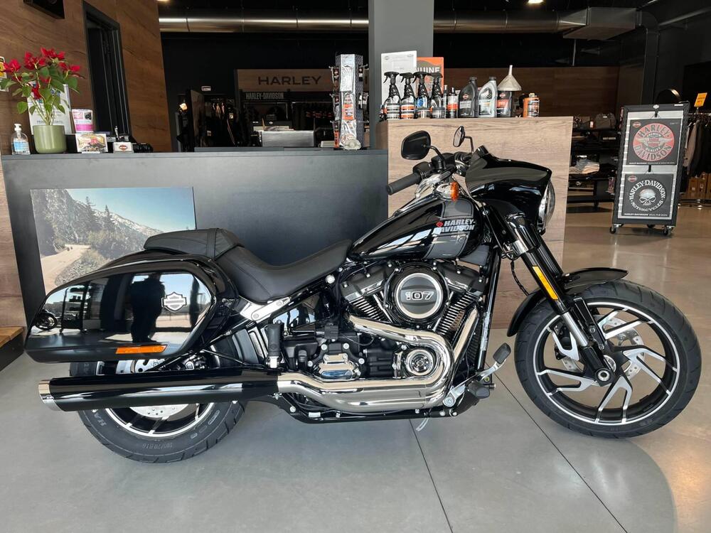 Harley-Davidson Sport Glide (2021 - 25)