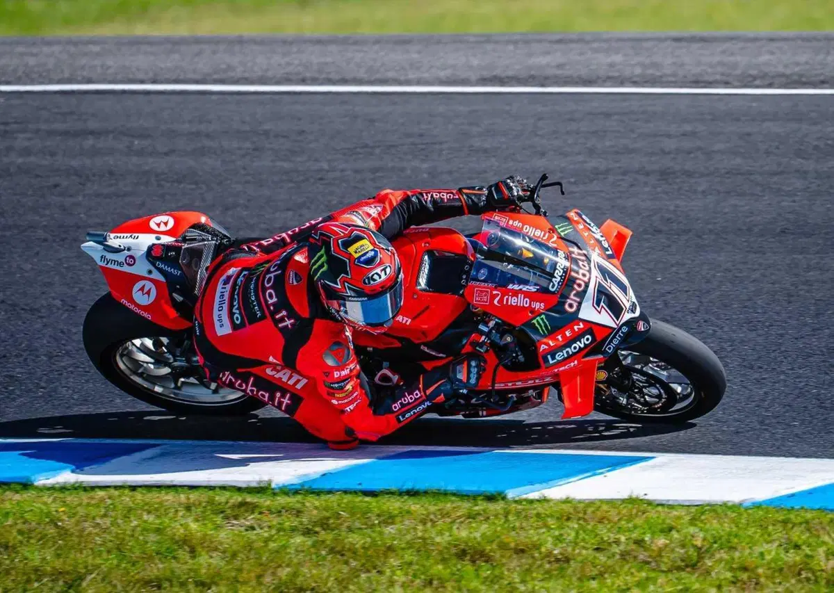 SBK. Lo sfogo di Toprak. Ducati Cup? Ecco cosa ne pensano piloti e team manager (5)