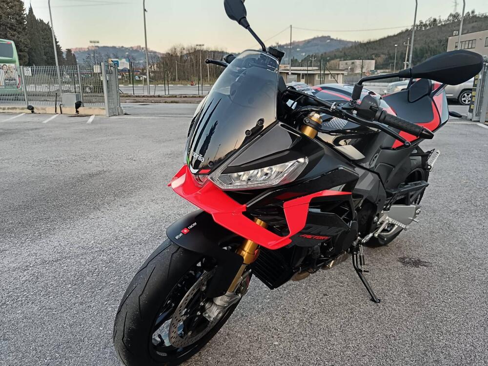 Aprilia Tuono 1100 V4 Factory (2025) (3)