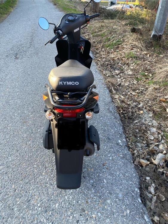 Kymco Agility 50 R12 (2021 - 25) (3)