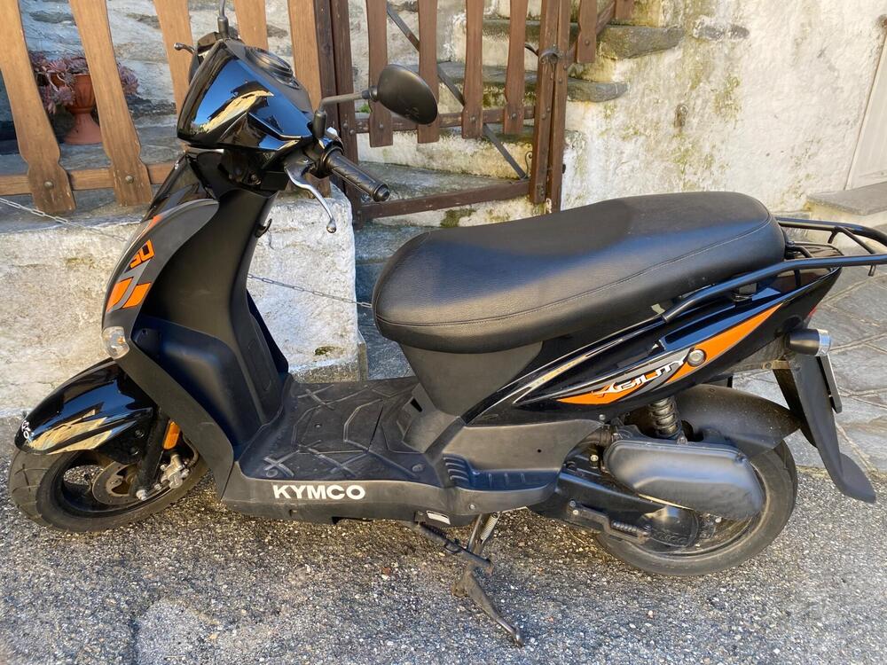 Kymco Agility 50 R12 (2021 - 25) (5)