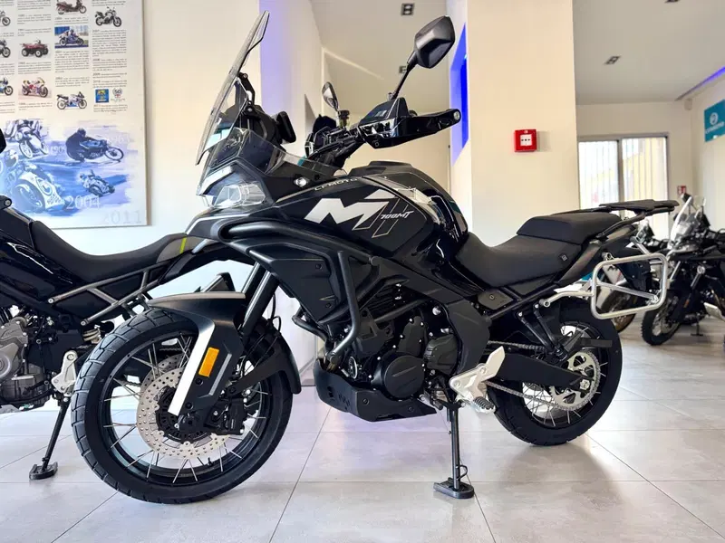 CFMOTO 700MT Adventure (2025 - 26) (2)