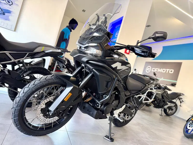 CFMOTO 700MT Adventure (2025 - 26) (3)