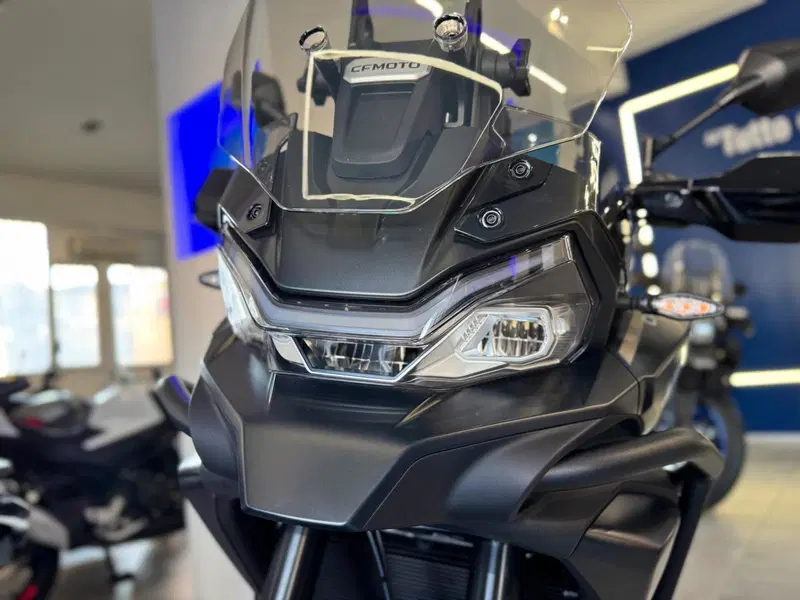 CFMOTO 700MT Adventure (2025 - 26) (5)