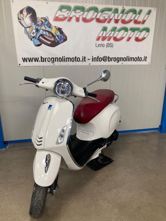 Vespa Primavera 50 2T (2014 - 17) (2)