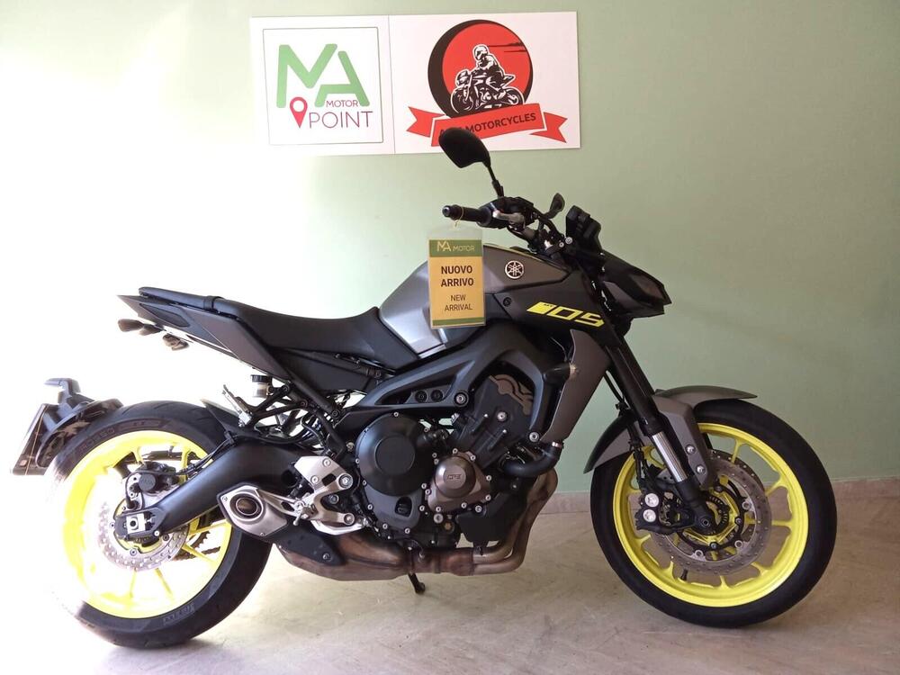 Yamaha MT-09 (2017 - 20) (4)