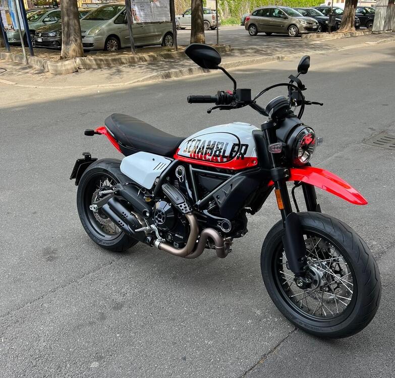 Ducati Scrambler 800 Urban Motard (2022)