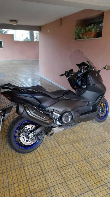 Yamaha T-Max 560 (2022 - 24) (3)