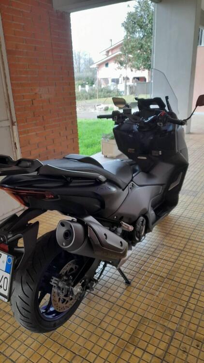 Yamaha T-Max 560 (2022 - 24) (4)