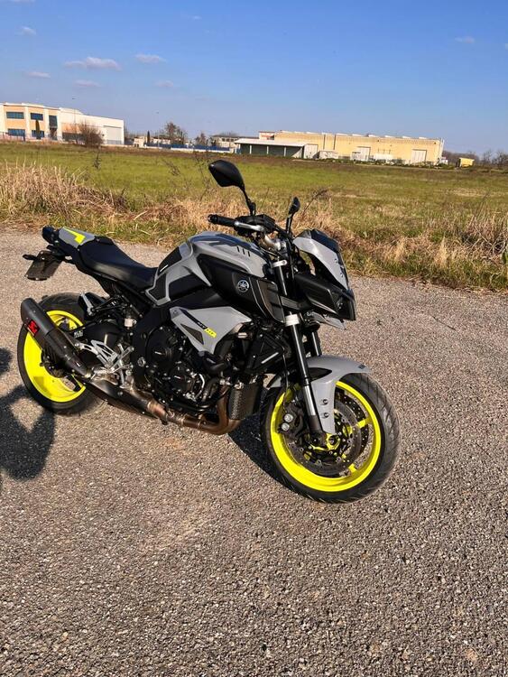 Yamaha MT-10 ABS (2016 - 17) (3)