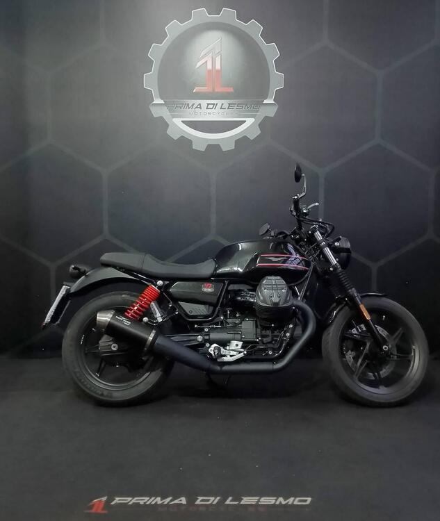 Moto Guzzi V7 Special Edition (2022 - 25)