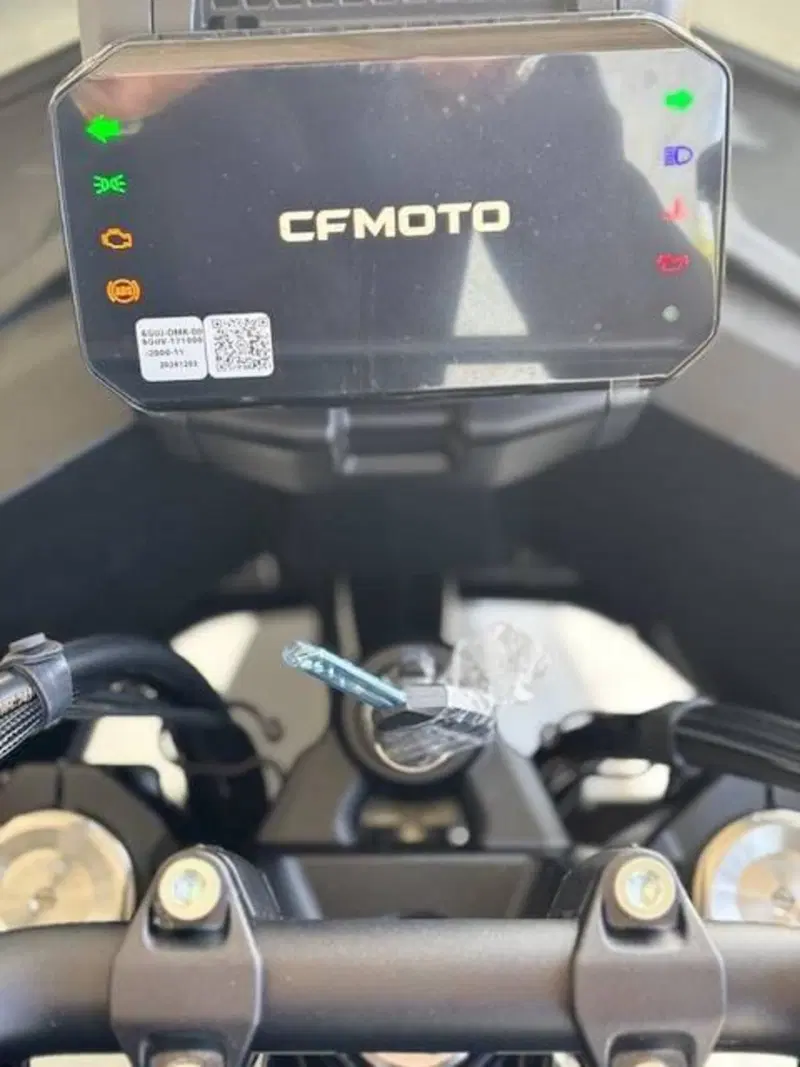 CFMOTO 700MT Adventure (2025 - 26) (15)