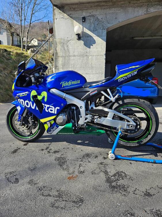 Honda CBR 600 RR Movistar (2006) (2)