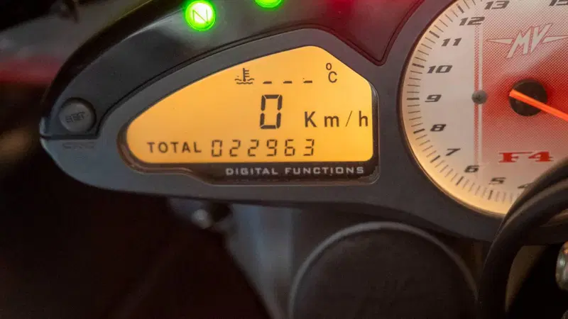 MV Agusta F4 1000 312 R (2007 - 09) (17)