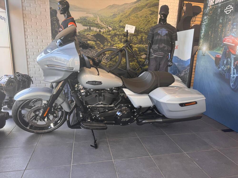 Harley-Davidson Street Glide (2024 - 25)