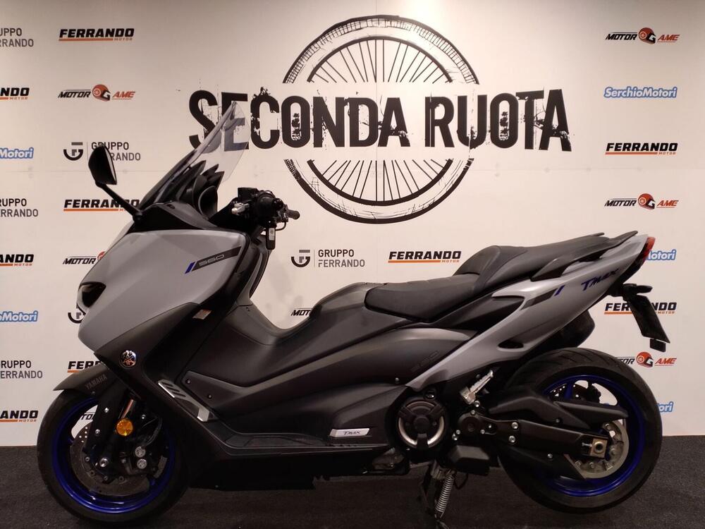 Yamaha T-Max 560 (2022 - 24) (5)