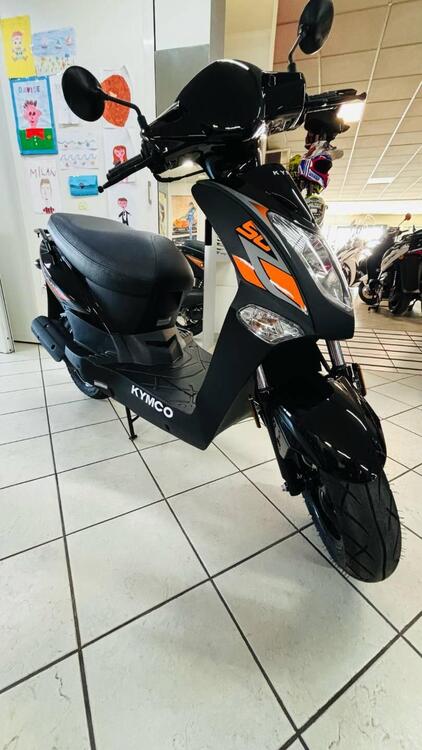 Kymco Agility 50 R12 (2021 - 25) (2)