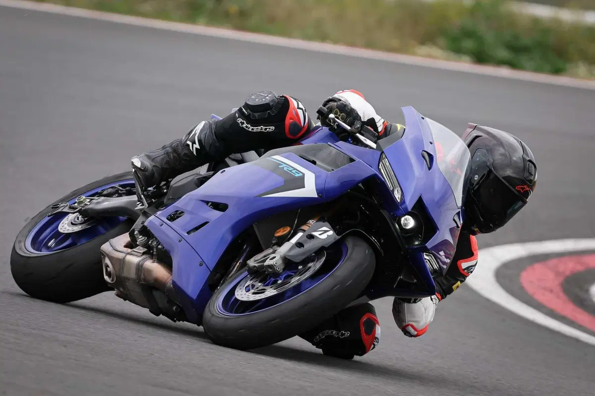 Yamaha R9: la sportiva che volevi