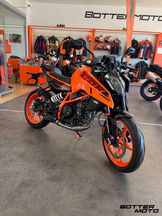 KTM 390 Duke (2024 - 25) (2)