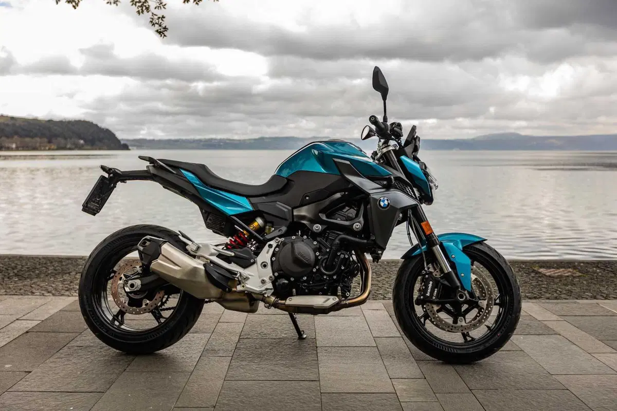 BMW F 900 R TEST [VIDEO E GALLERY] (53)