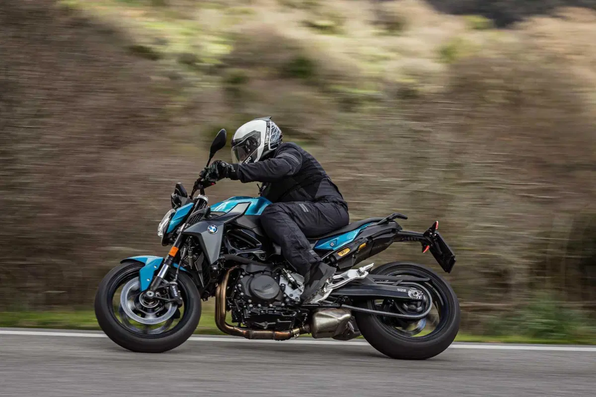 BMW F 900 R TEST [VIDEO E GALLERY]