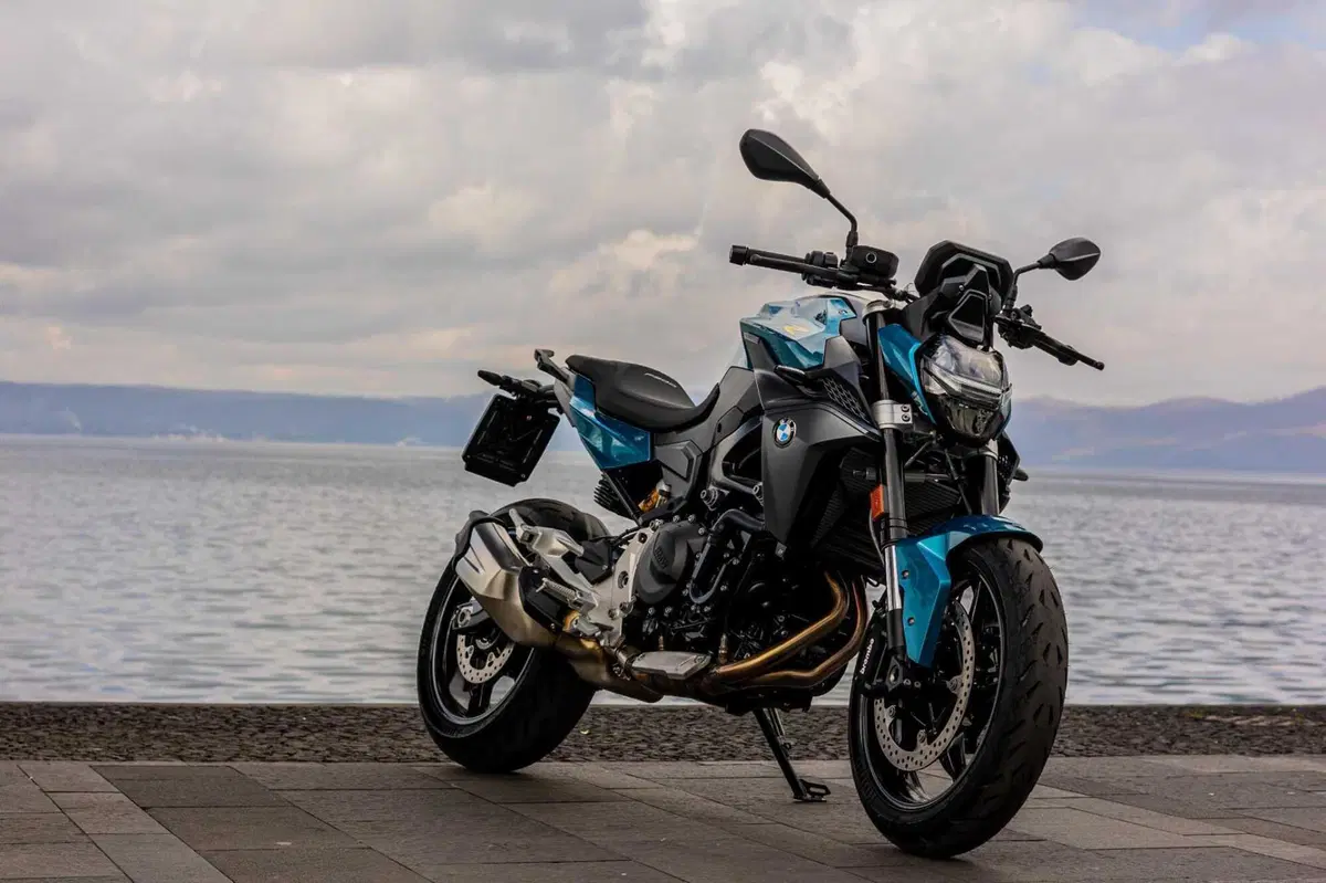 BMW F 900 R TEST [VIDEO E GALLERY] (3)