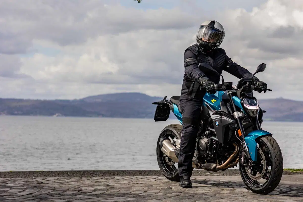 BMW F 900 R TEST [VIDEO E GALLERY] (50)