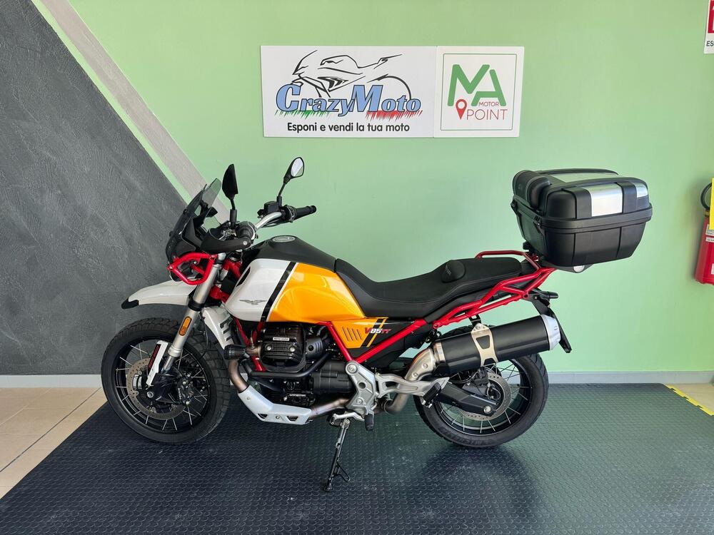 Moto Guzzi V85 TT (2021 - 23) (2)