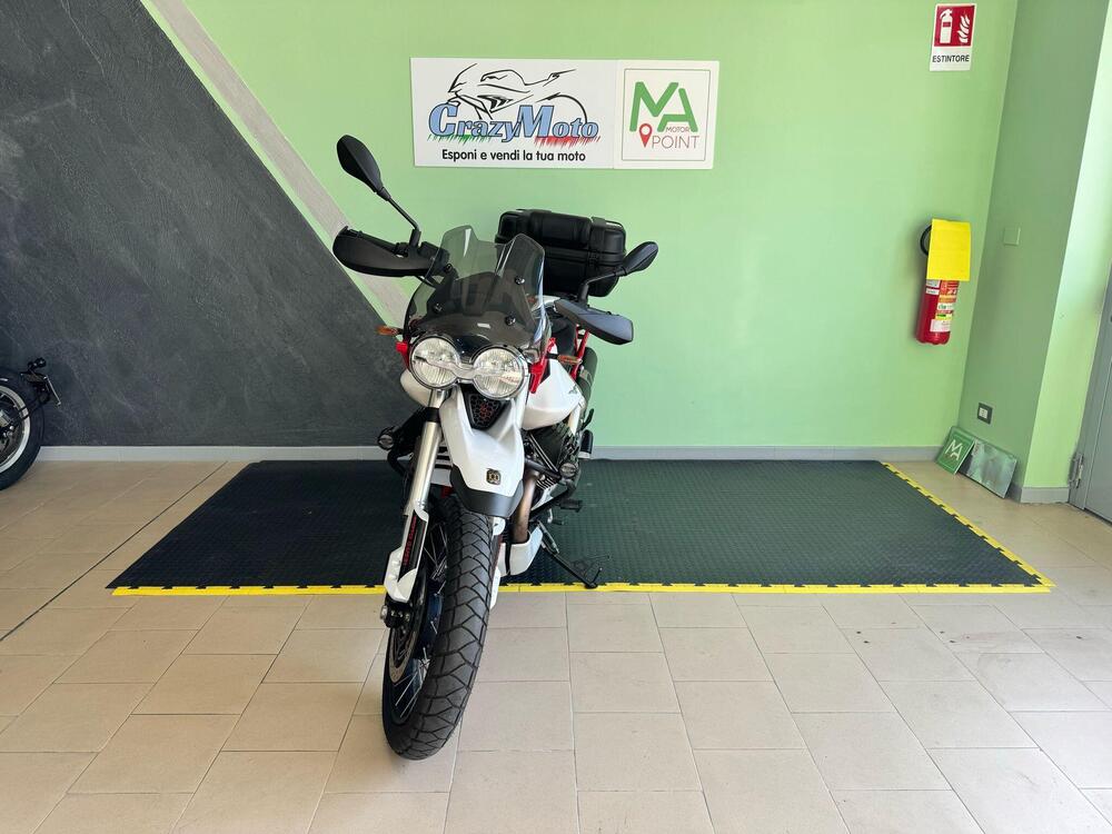 Moto Guzzi V85 TT (2021 - 23) (3)