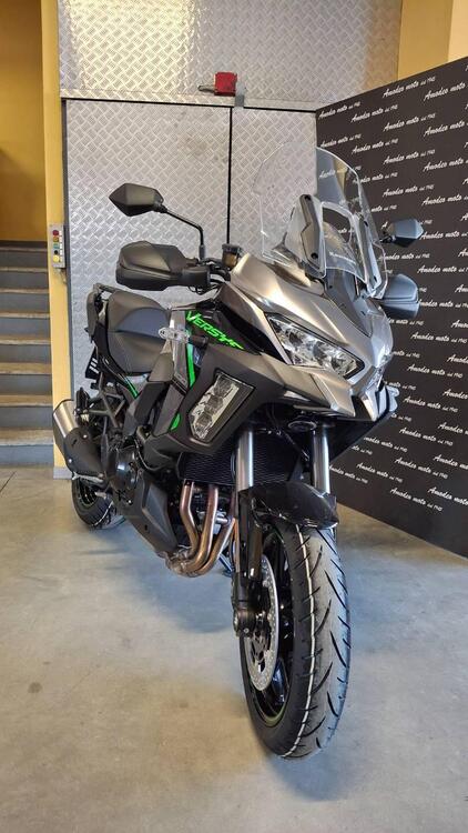 Kawasaki Versys 1100 SE (2025)