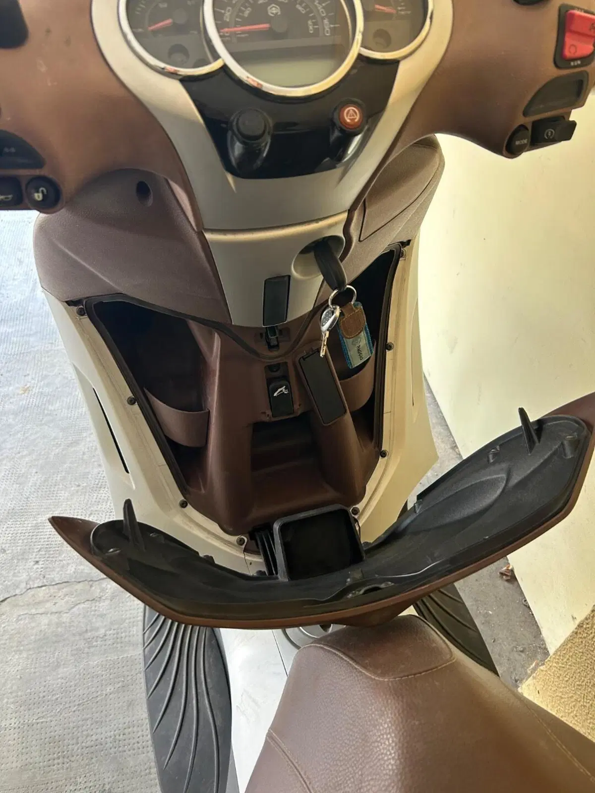Piaggio Beverly 300 i.e. ABS-ASR (2016 - 20) (6)