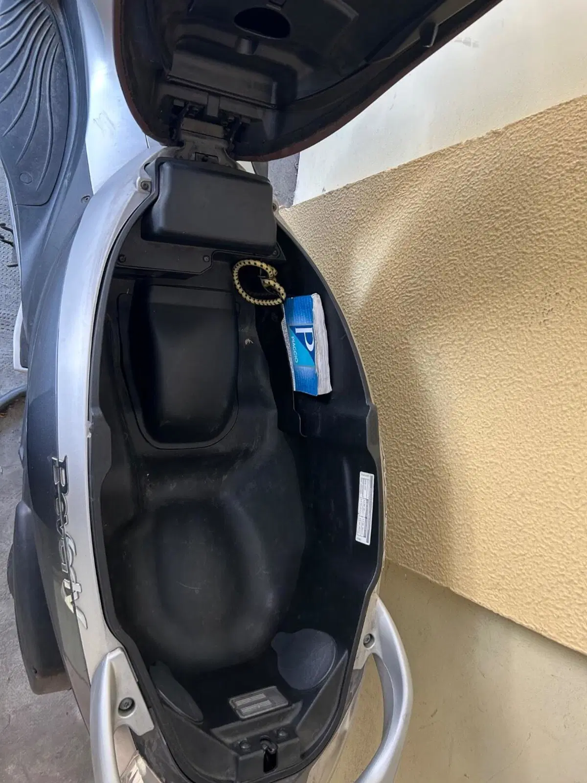 Piaggio Beverly 300 i.e. ABS-ASR (2016 - 20) (7)