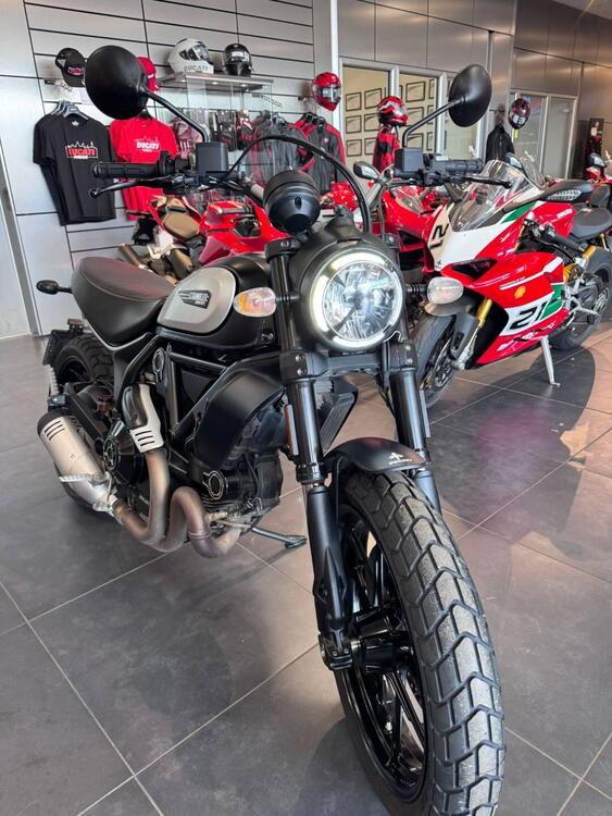 Ducati Scrambler 800 Icon Dark (2021 - 22) (3)