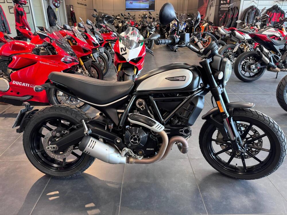 Ducati Scrambler 800 Icon Dark (2021 - 22)