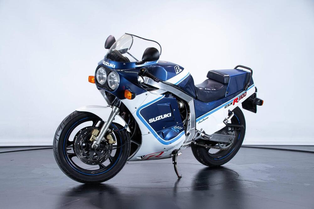 Suzuki GSXR 1100 (4)