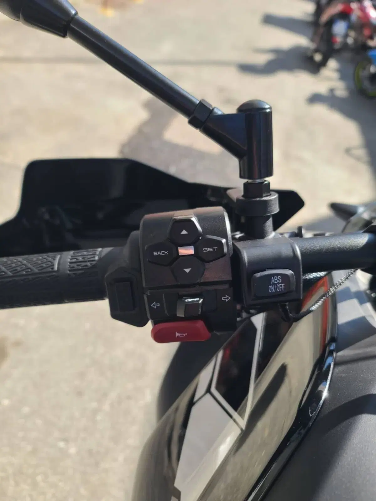 CFMOTO 700MT Adventure (2025 - 26) (11)