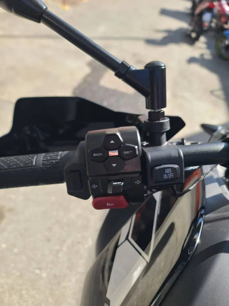 CFMOTO 700MT Adventure (2025 - 26) (11)