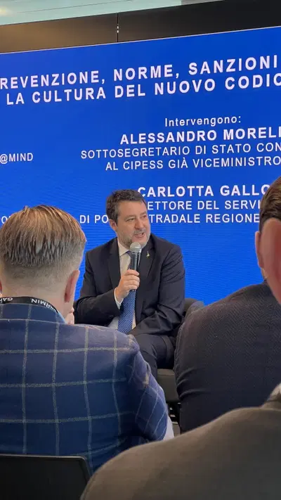 Al convegno sulla sicurezza Salvini fa il punto sul Codice della Strada [GALLERY]