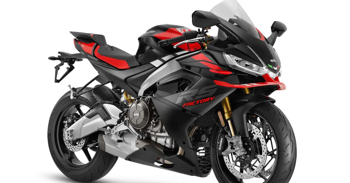 Ecco la nuova Aprilia RS 660. Arriva la versione Factory con sospensioni Ohlins