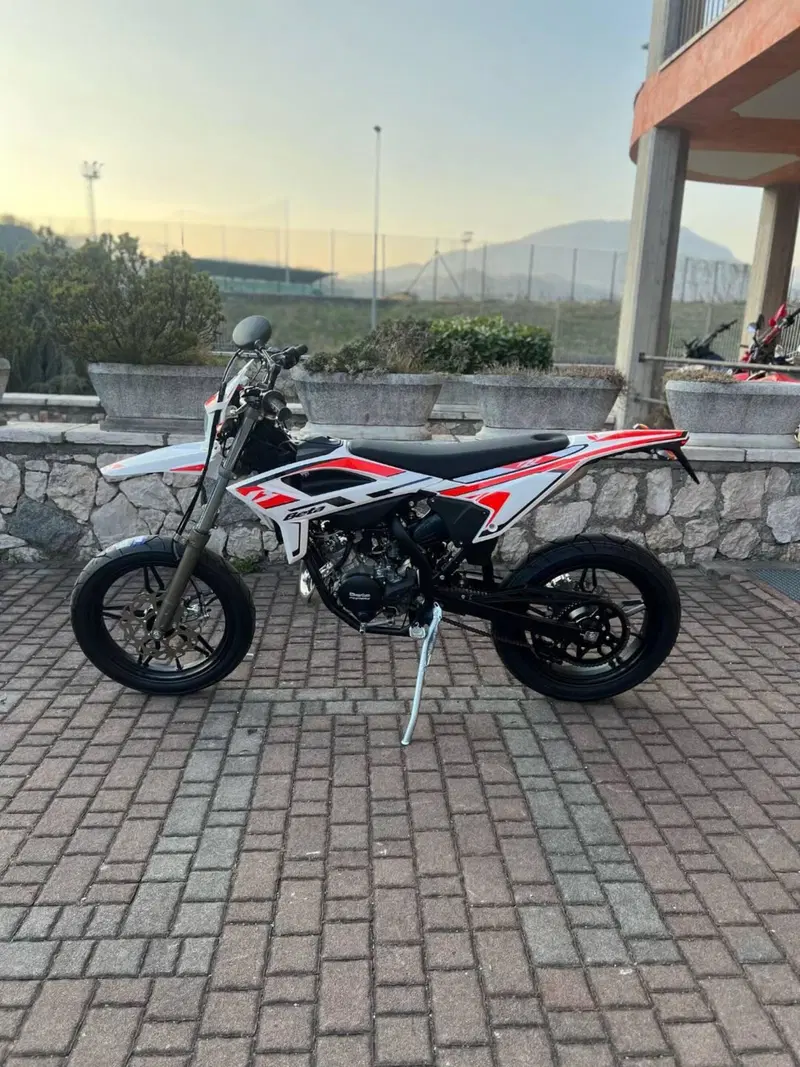 Betamotor RR 50 Motard (2021 - 26) (4)