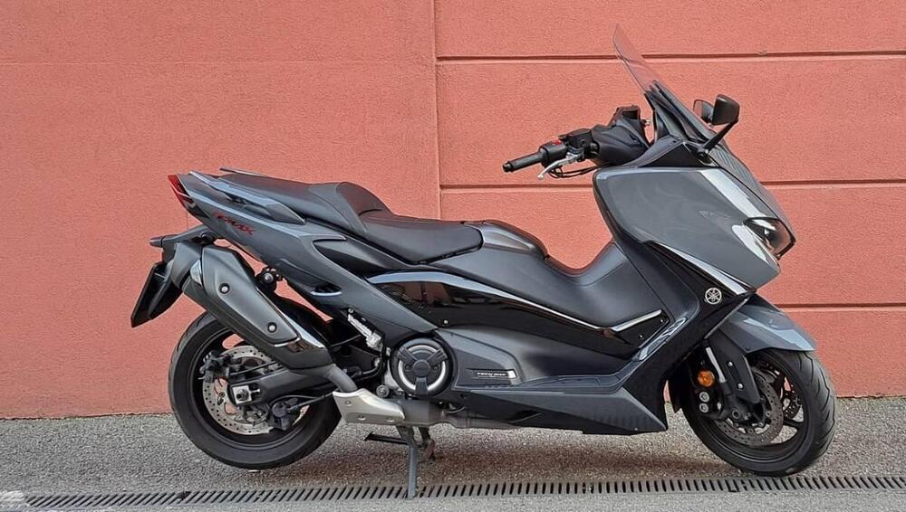 Yamaha T-Max 560 Tech Max (2021)