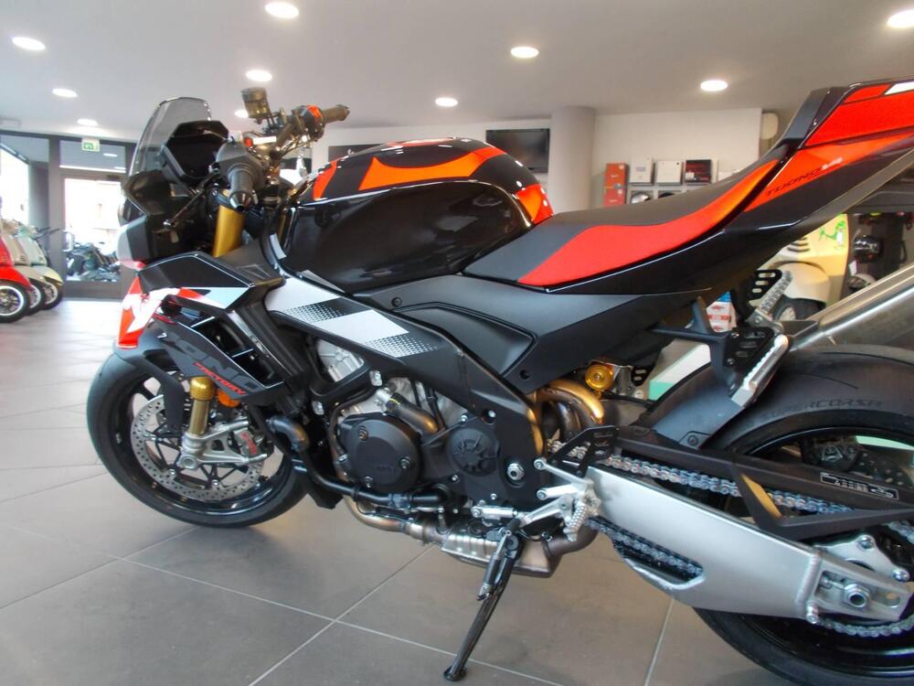 Aprilia Tuono 1100 V4 Factory (2025) (4)