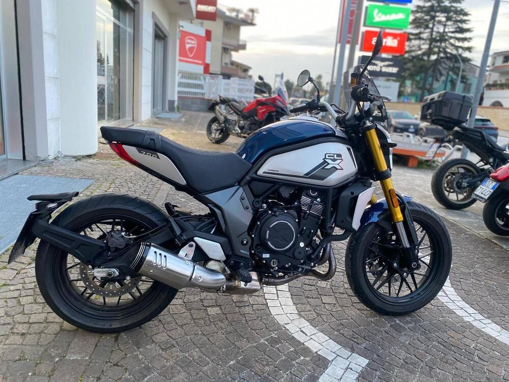 CFMOTO 700CL-X Heritage (2021 - 25)