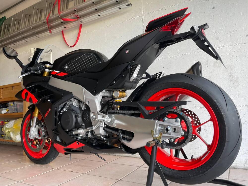 Aprilia RSV4 1100 (2021 - 24) (4)