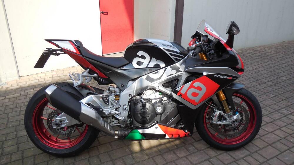 Aprilia RSV4 Factory APRC ABS (2011 - 15) (2)